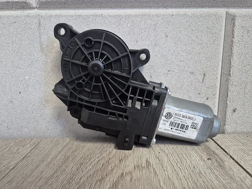 VW Polo 9n3 / Skoda Fabia raammotor linksvoor 6q2959802j €99