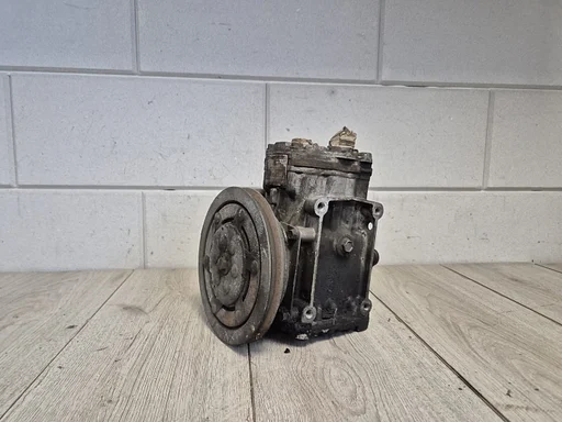 Mercedes W123 1977 - 1985 aircopomp R210r20889 York €100