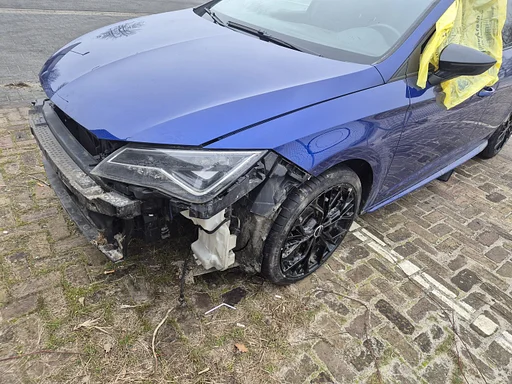 Seat Leon 5f 2013 - 2020 voorscherm links blauw €200 LW5L