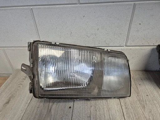 Mercedes S klasse W126 1979 -1991 koplamp rechts BOSCH €75