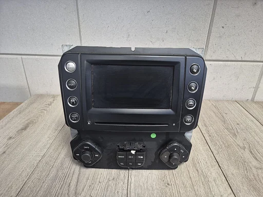 Maserati Quattroporte navigatie radio kachelbediening €400