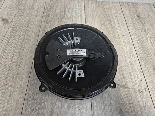 Maserati Quattroporte / Granturismo subwoofer BOSE 197503