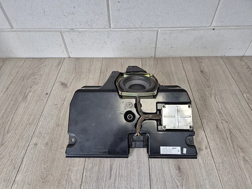 Maserati Quattroporte 2004 - 2012 subwoofer bose 67071100