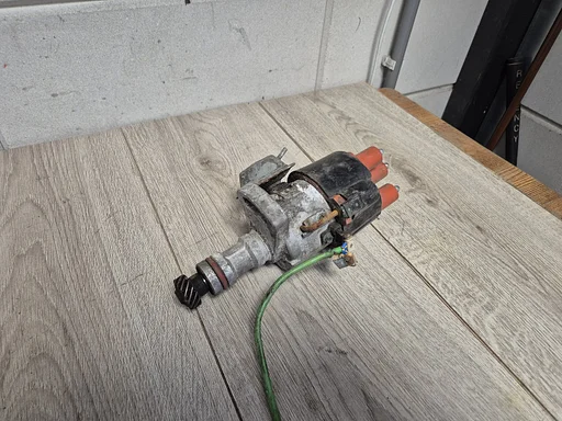 Mercedes E W124 stroomverdeler ontsteking 230e   0237002105