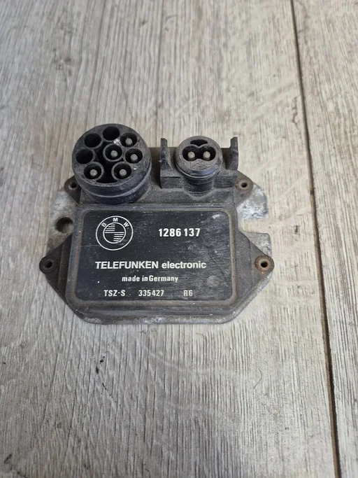 BMW 3 serie E30 5 E28 ontsteking module 1286137 telefunken