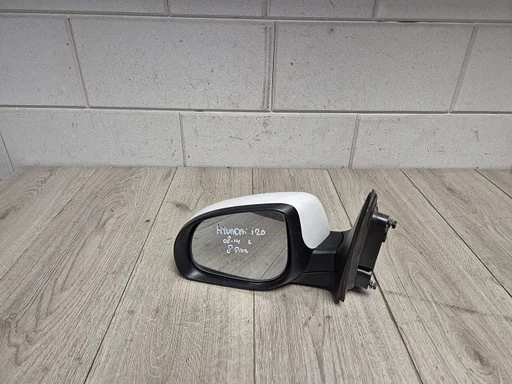 Hyundai i20 2007 - 2013 spiegel links met knipperlicht €50