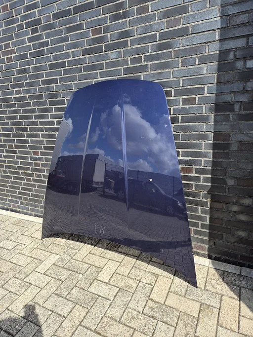 Maserati Quattroporte 2004 - 2012 motorkap nette staat €750