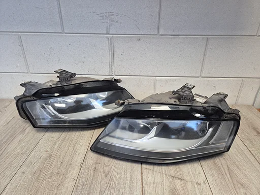 Audi A4 8k 2008 - 2012 koplamp links 8k0941003 €100 halogeen