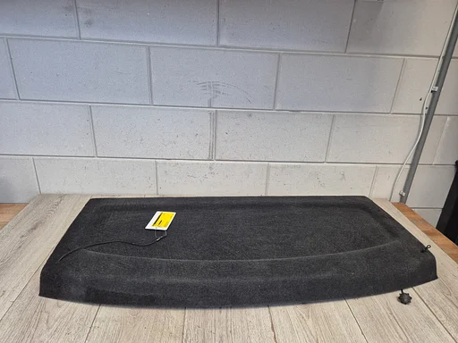 Hoedenplank van VW Golf 6 hatchback 2008 - 2012 met koordjes