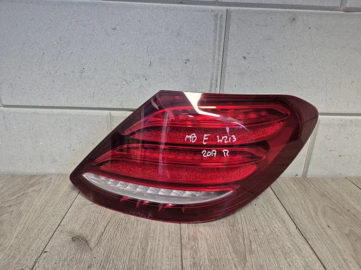 Achterlicht rechts led Mercedes E klasse sedan W213 vanaf 17