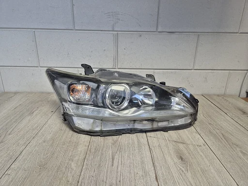 Koplamp rechts voor Lexus CT 200H 2010 tot 2016 schadevrij