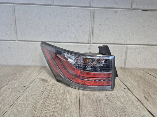 Achterlicht links voor Lexus CT 200H hybride 2010 - 2018