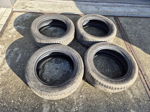 Set van 4 banden 16 inch VREDESTEIN 215-55R16 215/55R16 €50