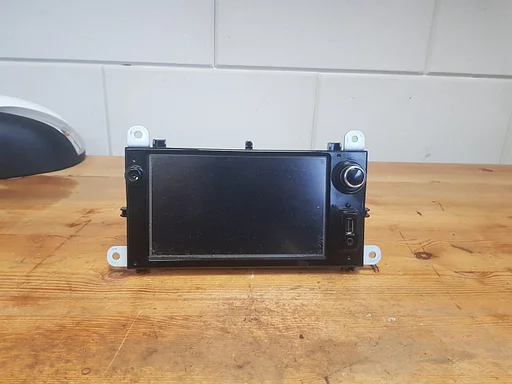 Renault Clio 4 2013 - 2018 navigatie radio touchscreen €100