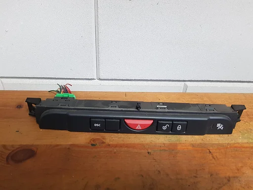 Land Rover Discovery 3 2004-2009 YUL501290 alarmlicht knop