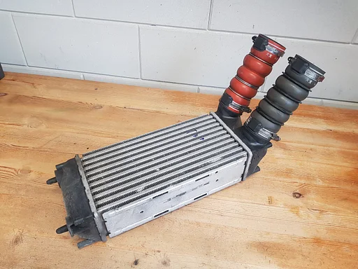 Peugeot 308 3008 5008 1.6 thp intercooler 9656503480 €30