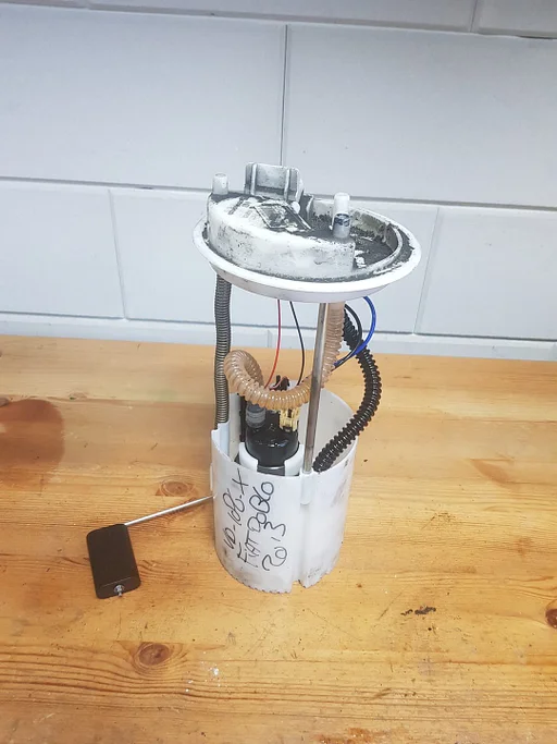 Fiat Doblo en Opel Combo 2010 - 2017 dieselpomp pomp in tank