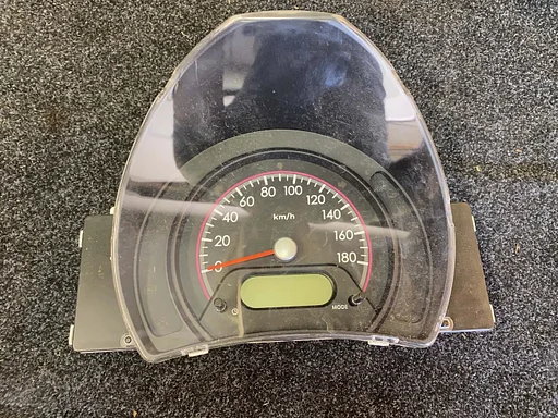 Suzuki Alto 2011 km klok instrumentenpaneel tellerunit tellerhuis nissan pixo