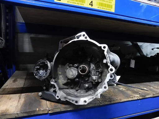 Versnellingsbak met artikelnummer 02R301103C