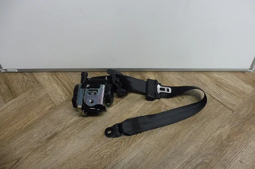 Gordelspanner, rechts met onderdeelnummer HK83611B08AD8PV Jaguar rangerover