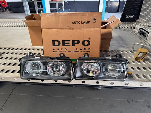 BMW E36 KOPLAMPEN SET DEPO, GLAS MET PUNTJES