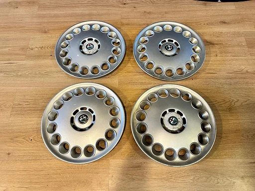 Alfa Romeo Wieldoppen set 15" (156, 147 etc.)