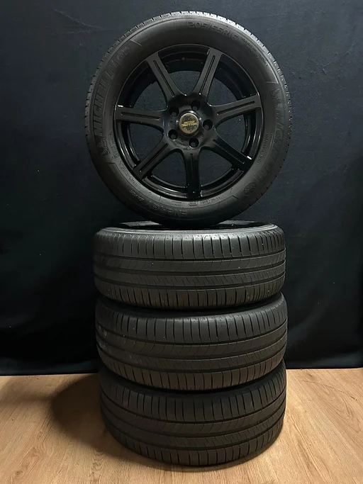 Velgenset InterAction 5X112 VAG + Michelin Zomerbanden