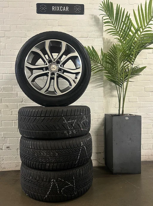 Originele Mercedes velgenset 17INCH + Winterbanden + TPMS sensoren
