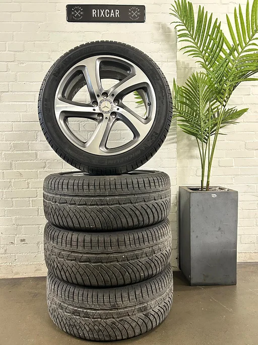 Originele Mercedes velgenset 18INCH A2134013200 + MichelinAlpin