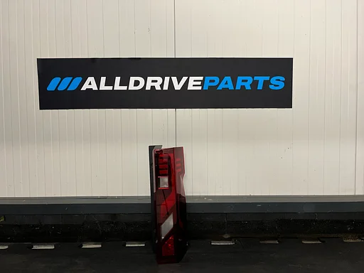 Rückleuchte rechts Renault Master IV / Nissan Interstar 265554088R