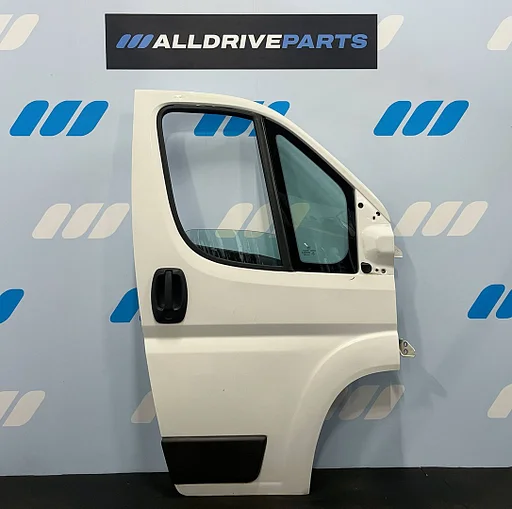 Peugeot Boxer Tür vorne rechts Beifahrertür weiß 9004EC