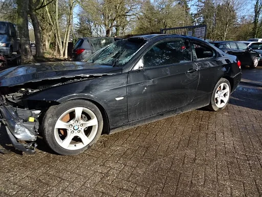 BMW 320CI bj 2008 2.0 125 kw zwart leer 6g navi voor demontage.