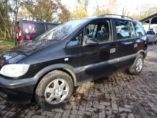 Opel Zafira A  X18XE1  bj 1999 zwart voor demontage.