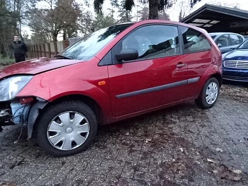 Ford Fiesta bj 2008 1.3 91000 km 3 deurs voor demontage.