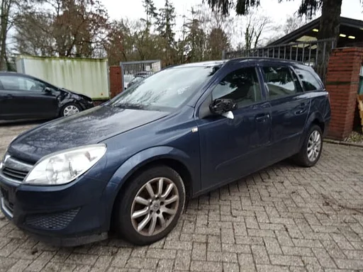 Opel Astra H combi Z17DTR bj 2008 6 versnelling voor demontage.