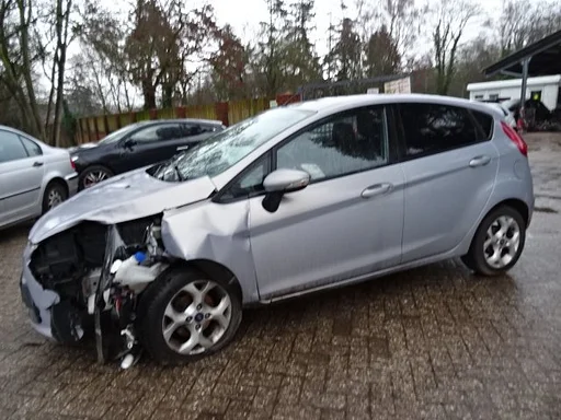 Ford Fiesta bj 2011 1.25 benz 5 deurs voor demontage.