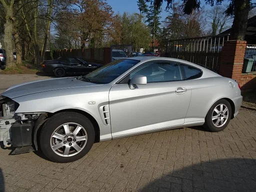 Hyundai Coupe bj 2007 2.0 105 kw 5 versnelling voor demontage.