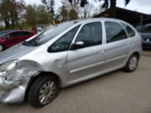 Citroen Xsara Picasso 1.6 hdi 80 kw bj 2008 voor demontage.