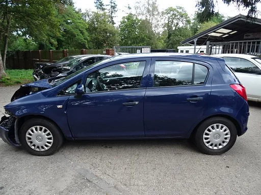 Opel Corsa D Z12XEP bj 2010 1.2 16v benz AUT voor demontage.