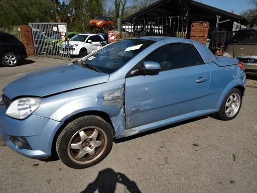 Opel Tigra twintop bj 2006 1.4 16v blauw voor demontage.
