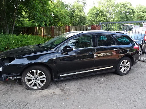 Citroen 10DYZD  C5 Combi 3{x7} 2.0 hdi bj 2013 voor demontage.