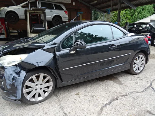 Peugeot 207 CC Bj 2012 1.6 16v 115 kw 118000 km voor demontage.