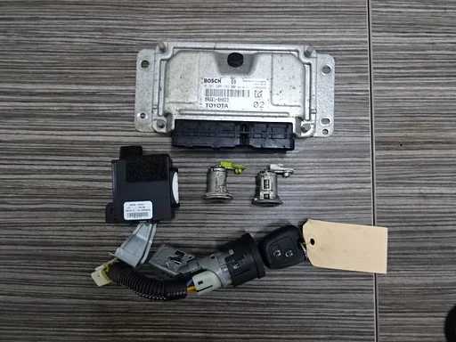 ECU Peugeot 107=C1-Aygo complete set incl sloten bj 2009.