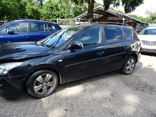 Hyundai I30 CW 1.6 diesel bj 2009 voor demontage.