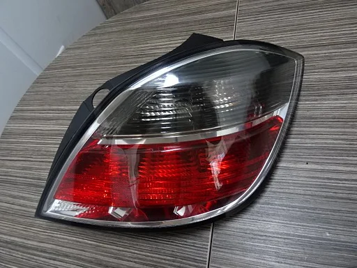 Achterlicht Opel Astra H bj 2007 5 deurs Rechts.