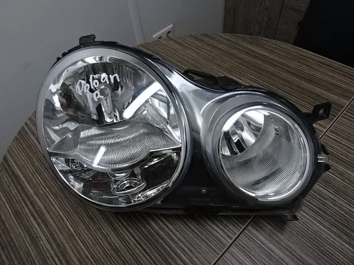 Koplamp VW Polo 9N bj 2005 Rechts perfecte staat.