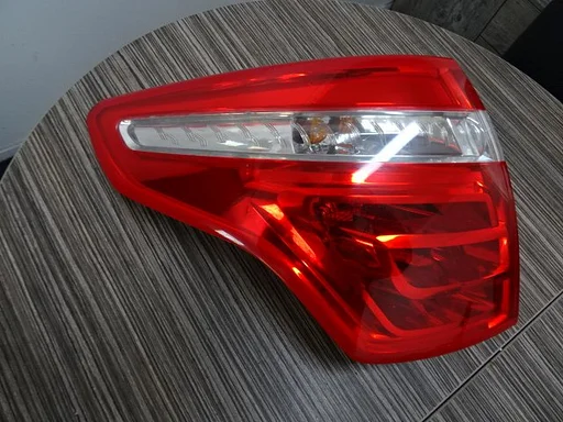 Achterlicht Citroen C4 Picasso 96 535 475 80  bj 2009 links orig perfecte staat.