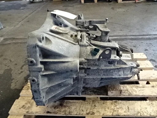 Versnellingsbak TL4 116 Nissan Qashqai 2.0 16v benz 6 versnelling bj 2010.