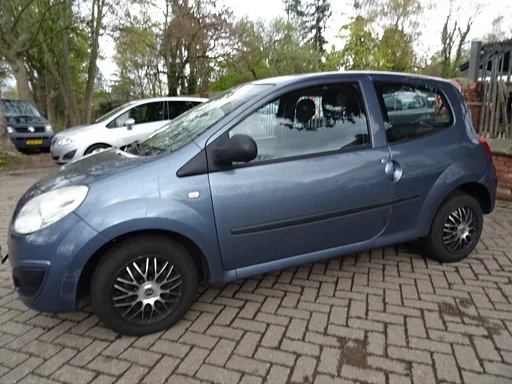 Renault Twingo bj 2008 1.2 motorschade voor demontage.
