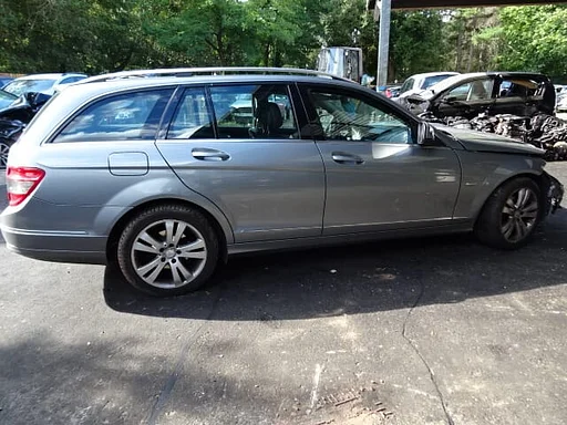 Merceds c 200cdi bj 2008 combi typ 204 voor demontage.